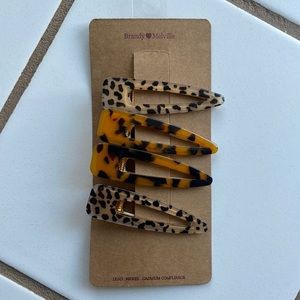 BRANDY MELVILLE hair clips NEVER USED